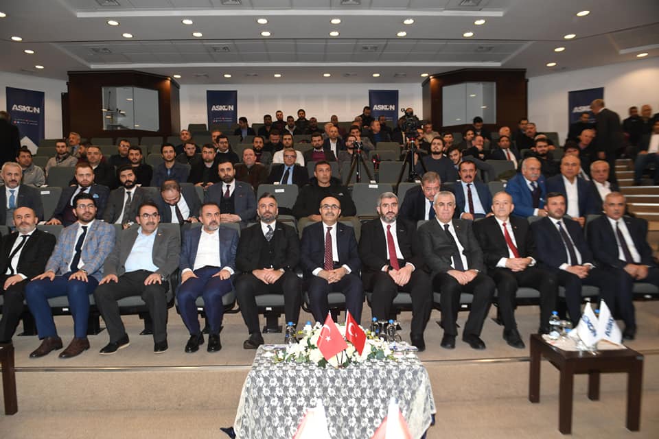 84591983_1569115956575540_3868021579405328384_n