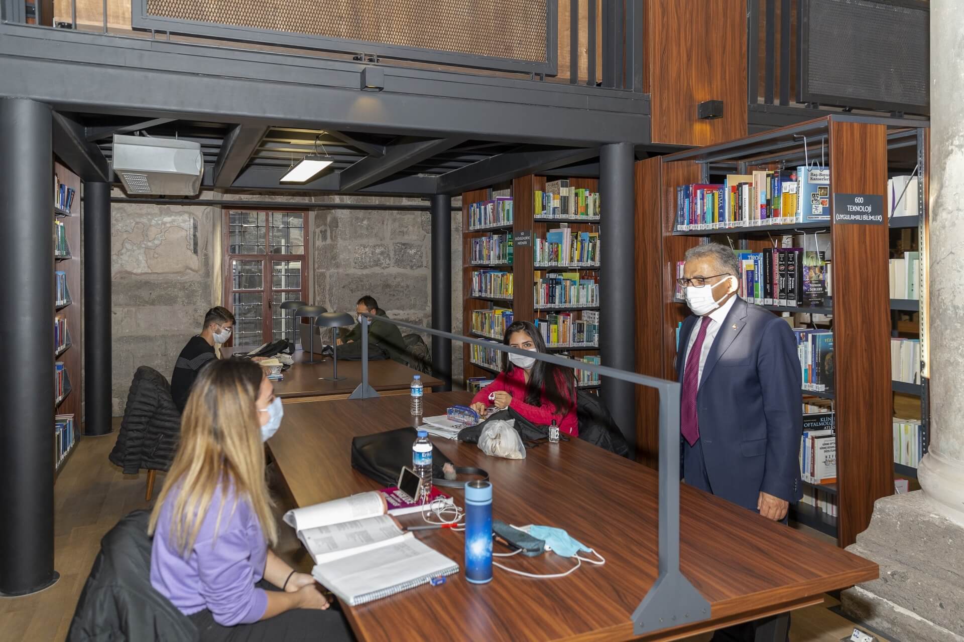 buyuksehir-kutuphanelerine-kayseri-nufusu-kadar-ziyaret-0