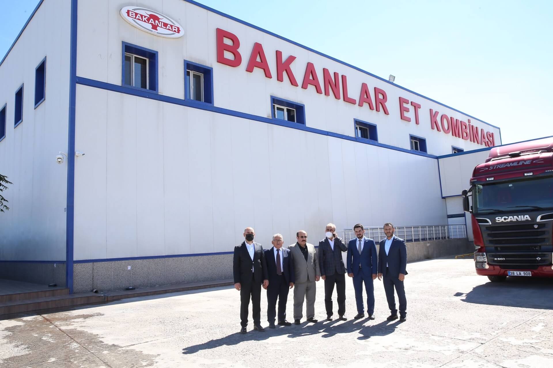 baskan-buyukkilic-pastirma-ve-sucugun-merkezi-karpuzatanda-esnafla-bulustu-27