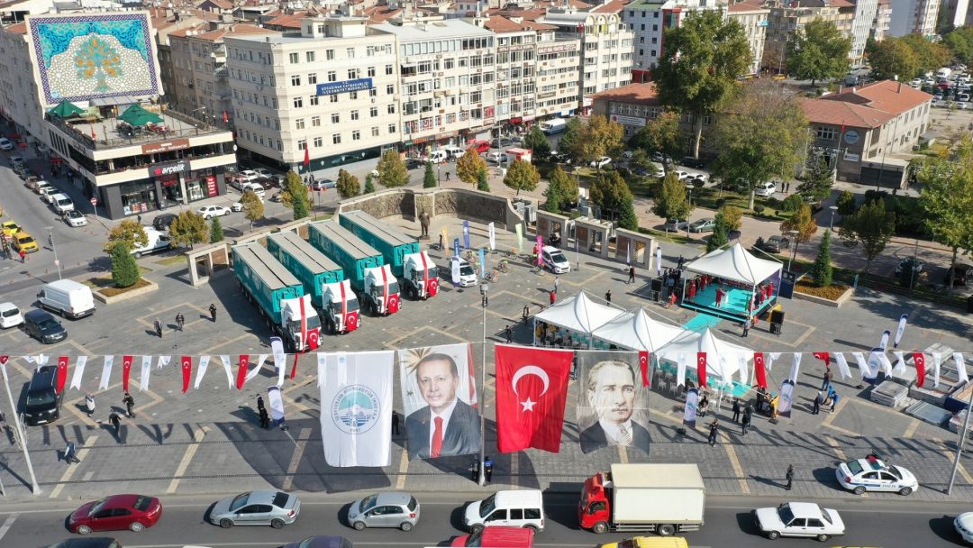 buyuksehirin-6-milyon-tllik-araclari-ile-hafriyat-yonetim-sistemi-tanitildi-41