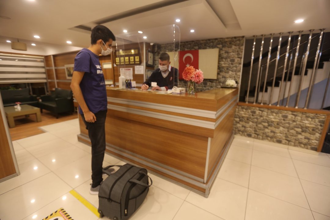 buyuksehirin-konaklama-hizmeti-ogrencilerin-takdirini-kazandi-7