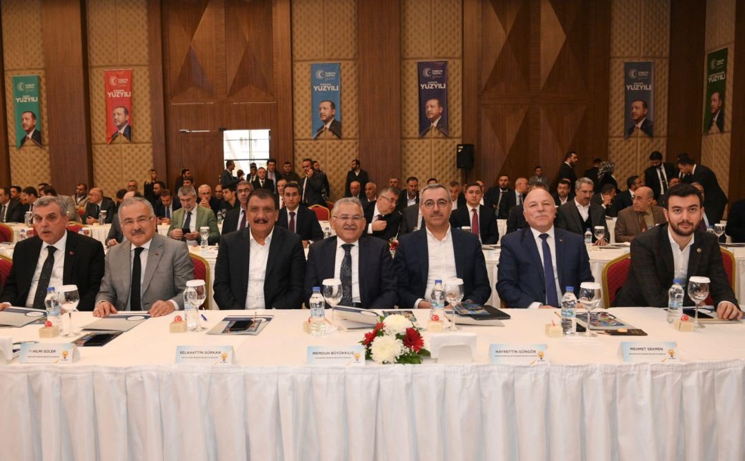 baskan-buyukkilic-gaziantepte-ak-parti-yerel-yonetimler-baskanligi-istisare-toplantisina-katildi-38