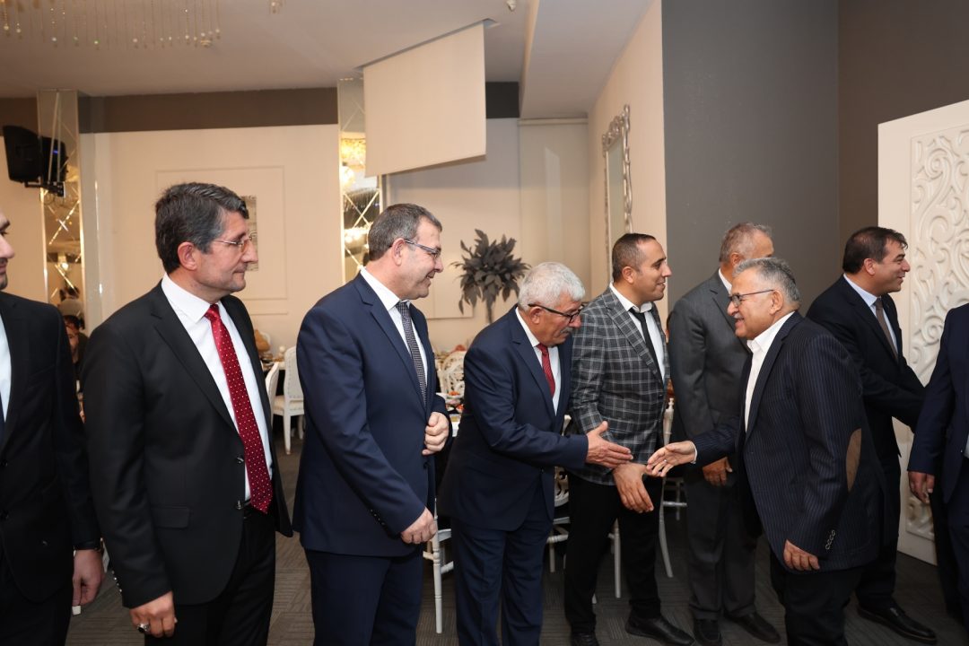 baskan-buyukkilic-halk-otobusculeri-ile-kucaklasti-30