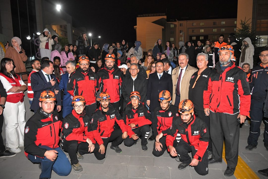 baskan-buyukkilic-‘cok-kapan-tutun-tatbikatina-katildi-23