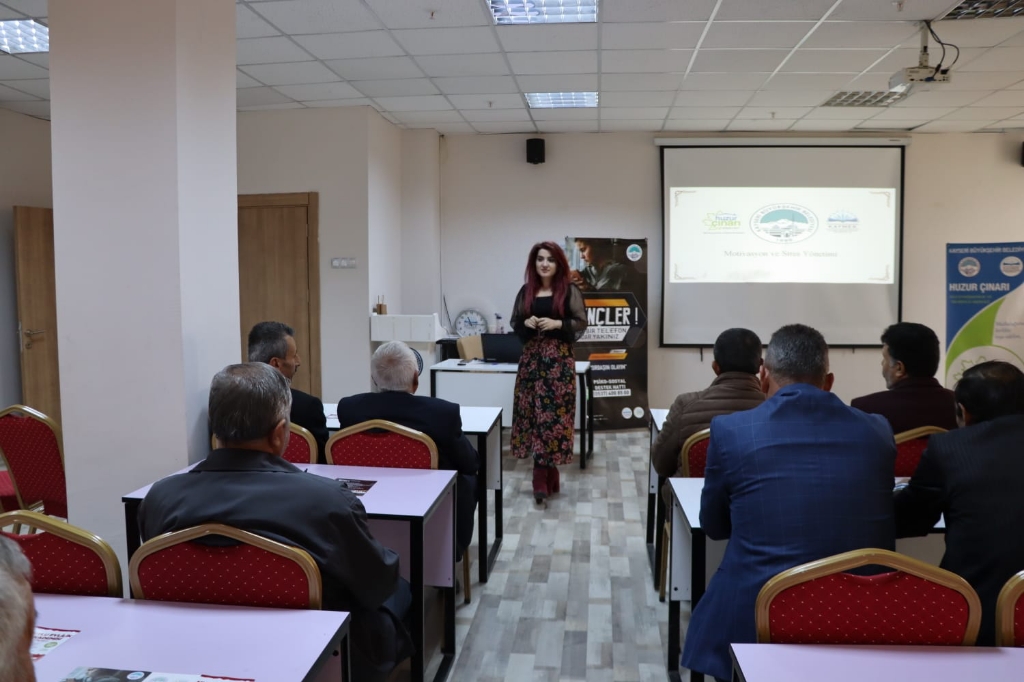 buyuksehir-10-gunde-447-muhtara-egitim-verdi-42