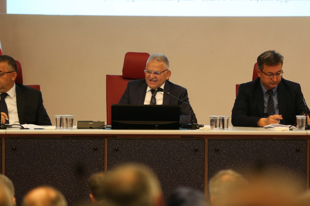 buyuksehir-meclisi-teroru-lanetledi-55