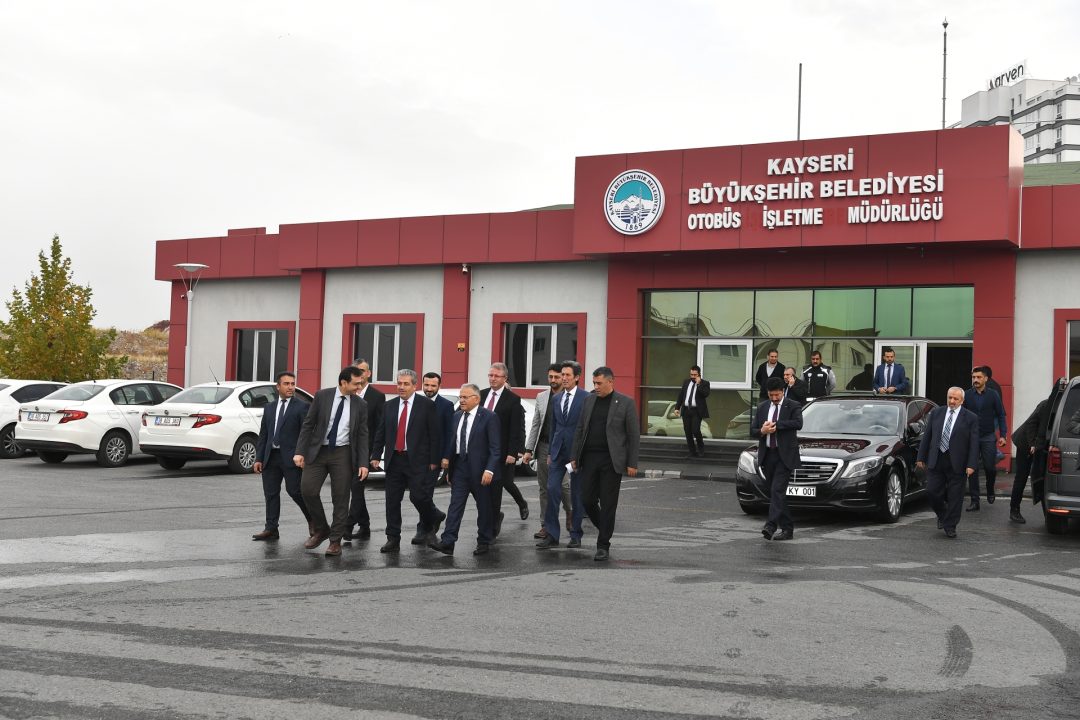 yeni-otobuslerin-ilk-testini-baskan-buyukkilic-yaptik-11