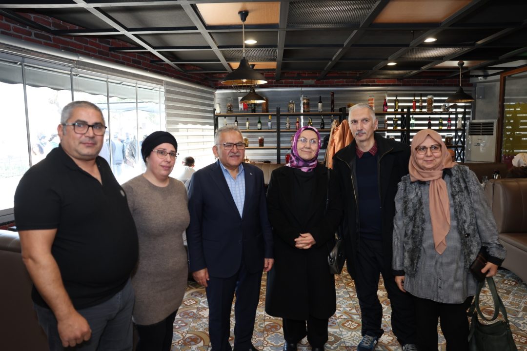 baskan-buyukkilic-oz-saglik-is-sendikasi-uyeleri-ile-bulustu-41