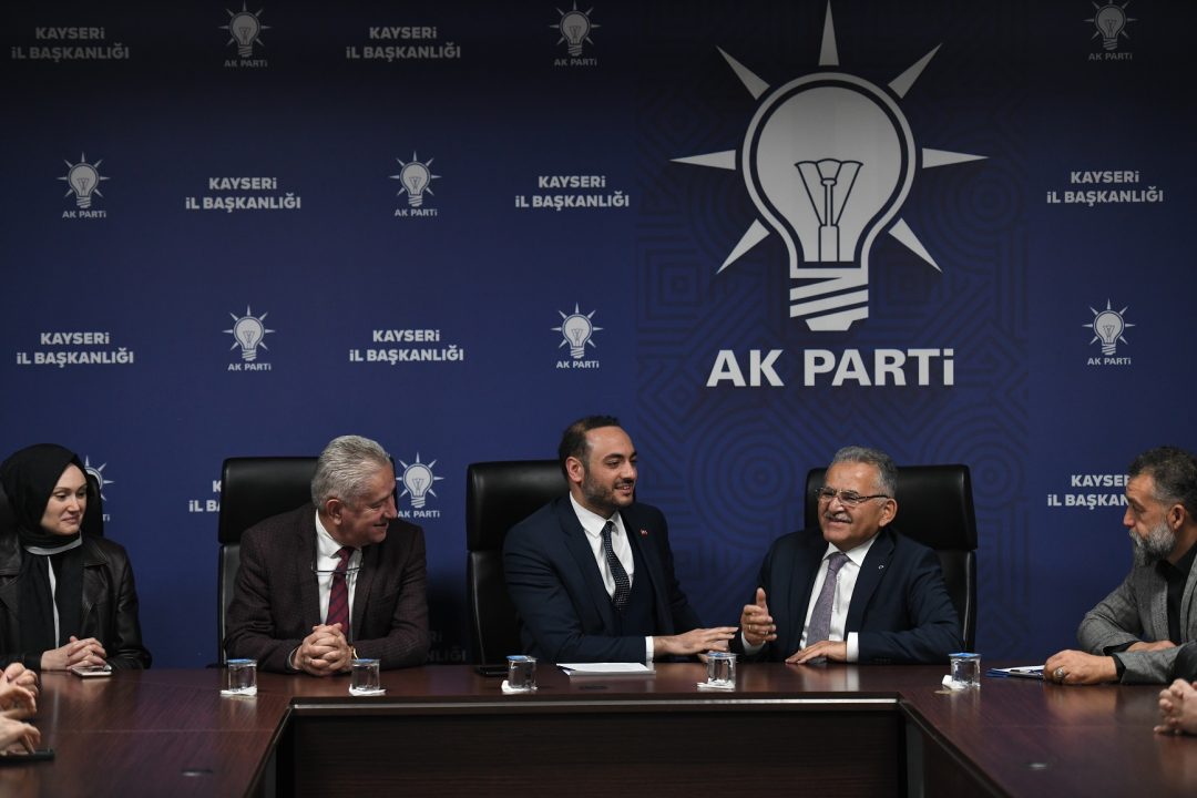 buyukkilic-ak-parti-teskilatlariyla-bir-araya-geldi-9
